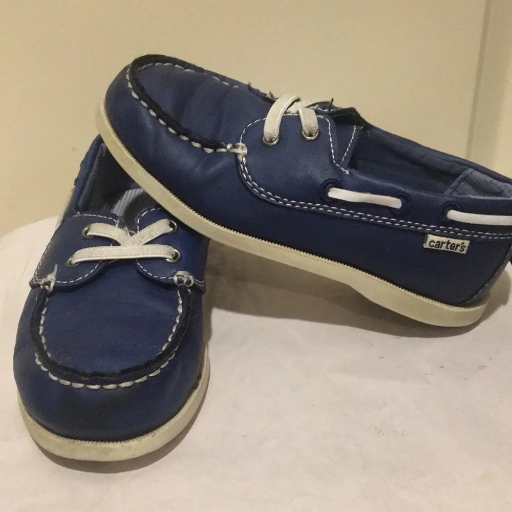 Carter’s kids toddlers loafers boat slip on preppy shoes size 10 toddler